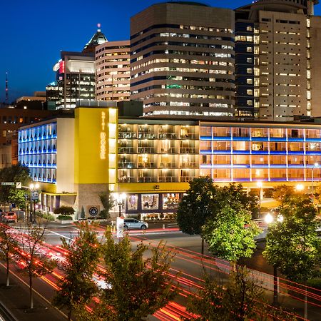 Staypineapple, Hotel Rose, Downtown Portland Bagian luar foto