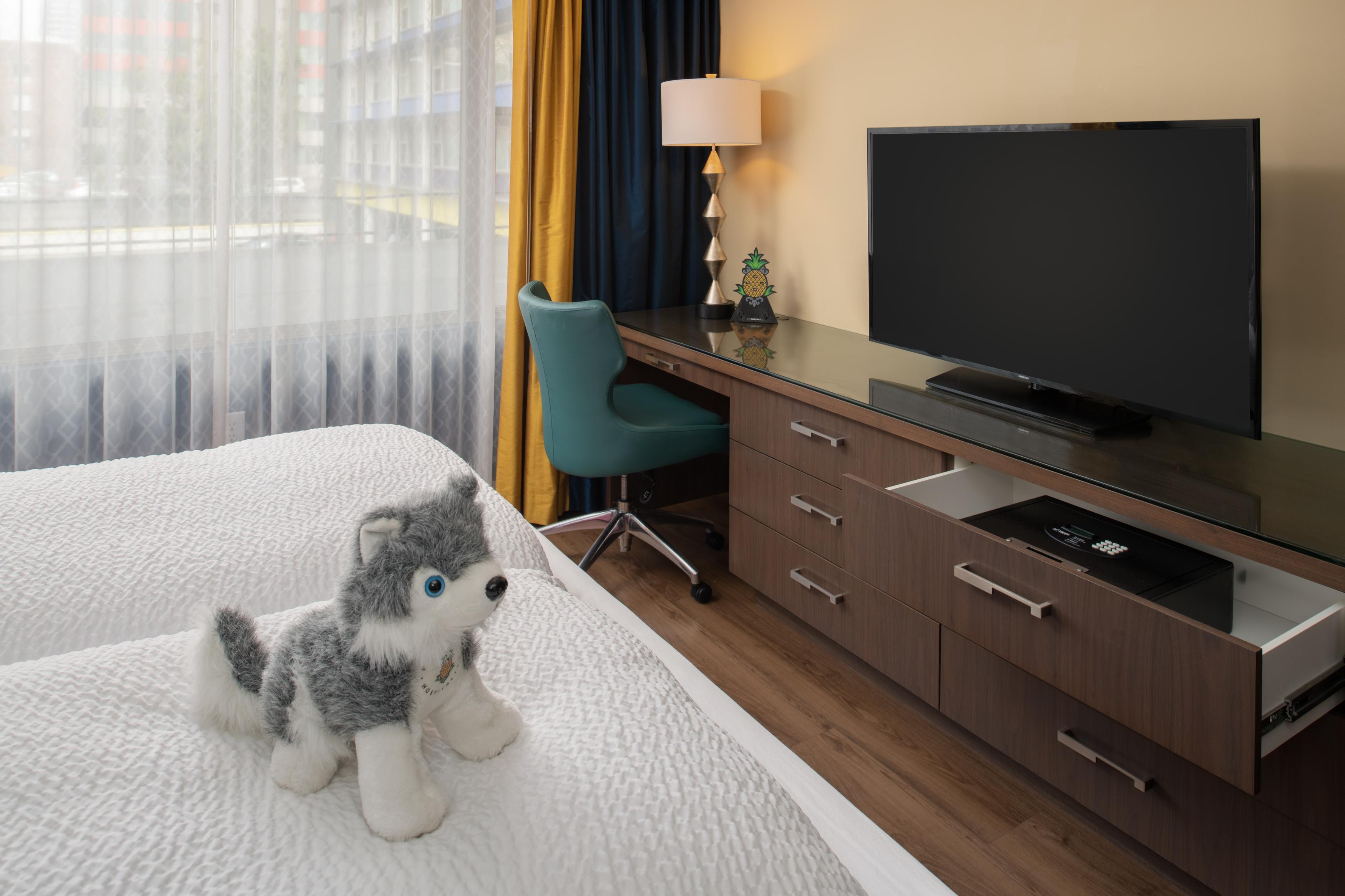 Staypineapple, Hotel Rose, Downtown Portland Bagian luar foto