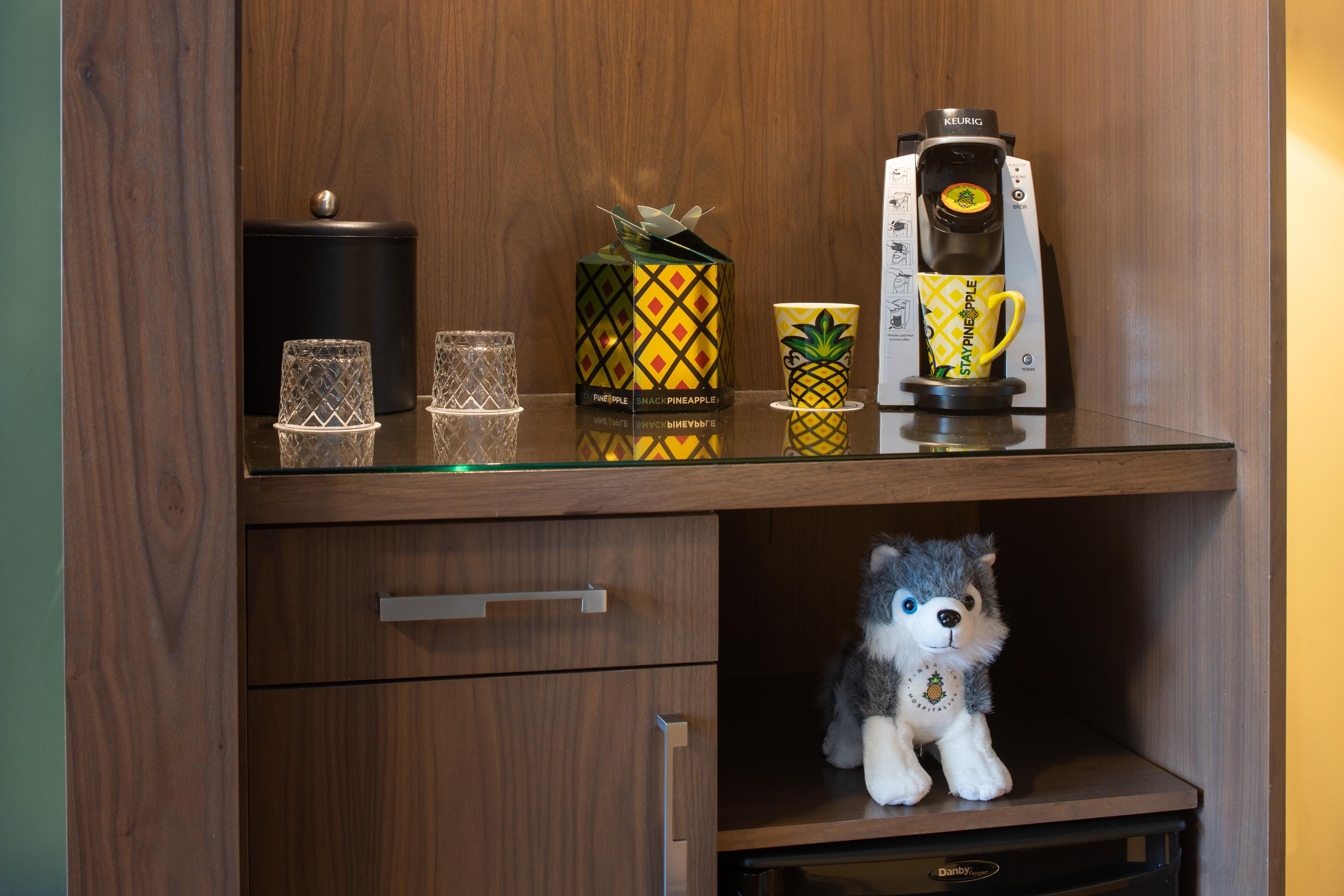 Staypineapple, Hotel Rose, Downtown Portland Bagian luar foto