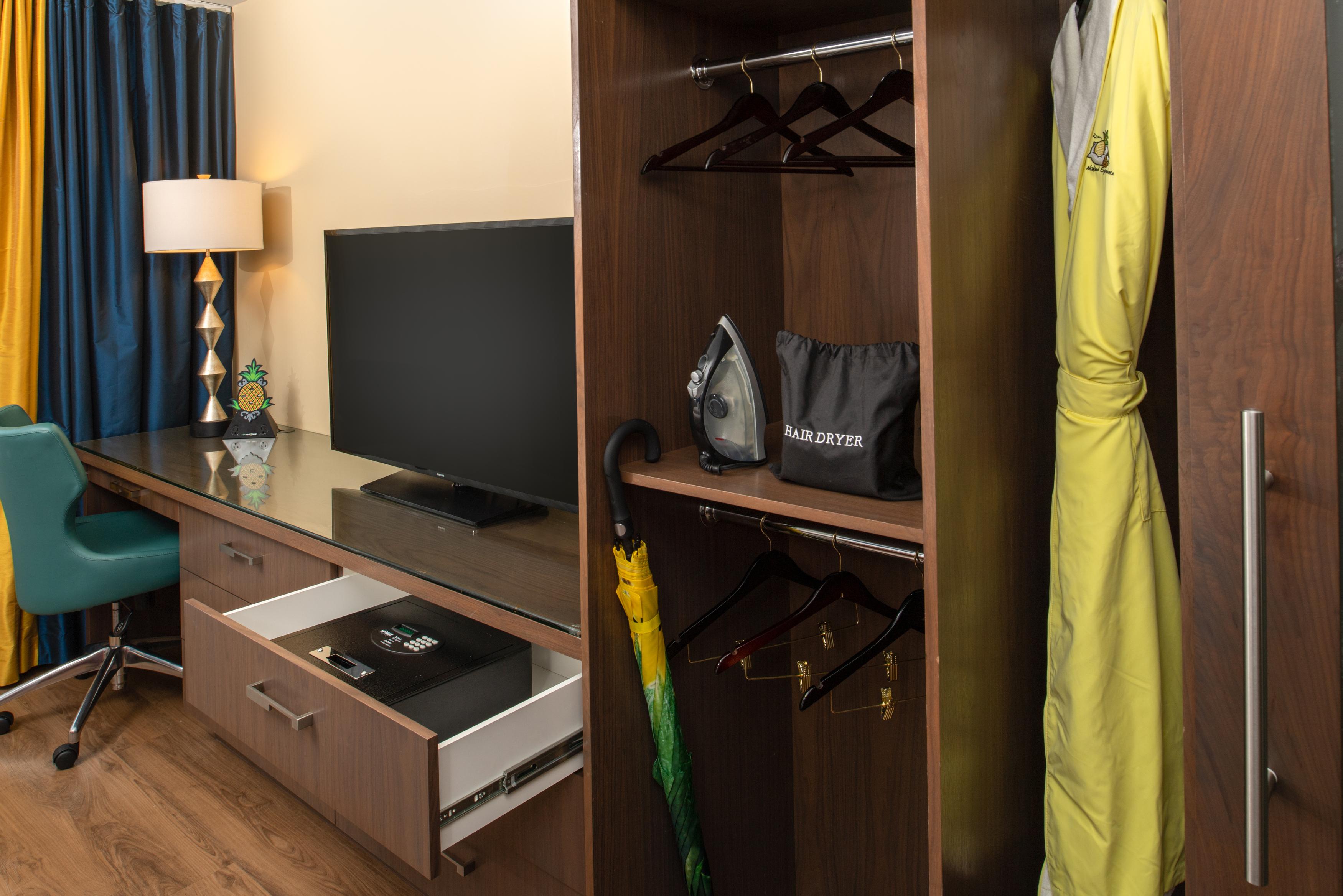 Staypineapple, Hotel Rose, Downtown Portland Bagian luar foto