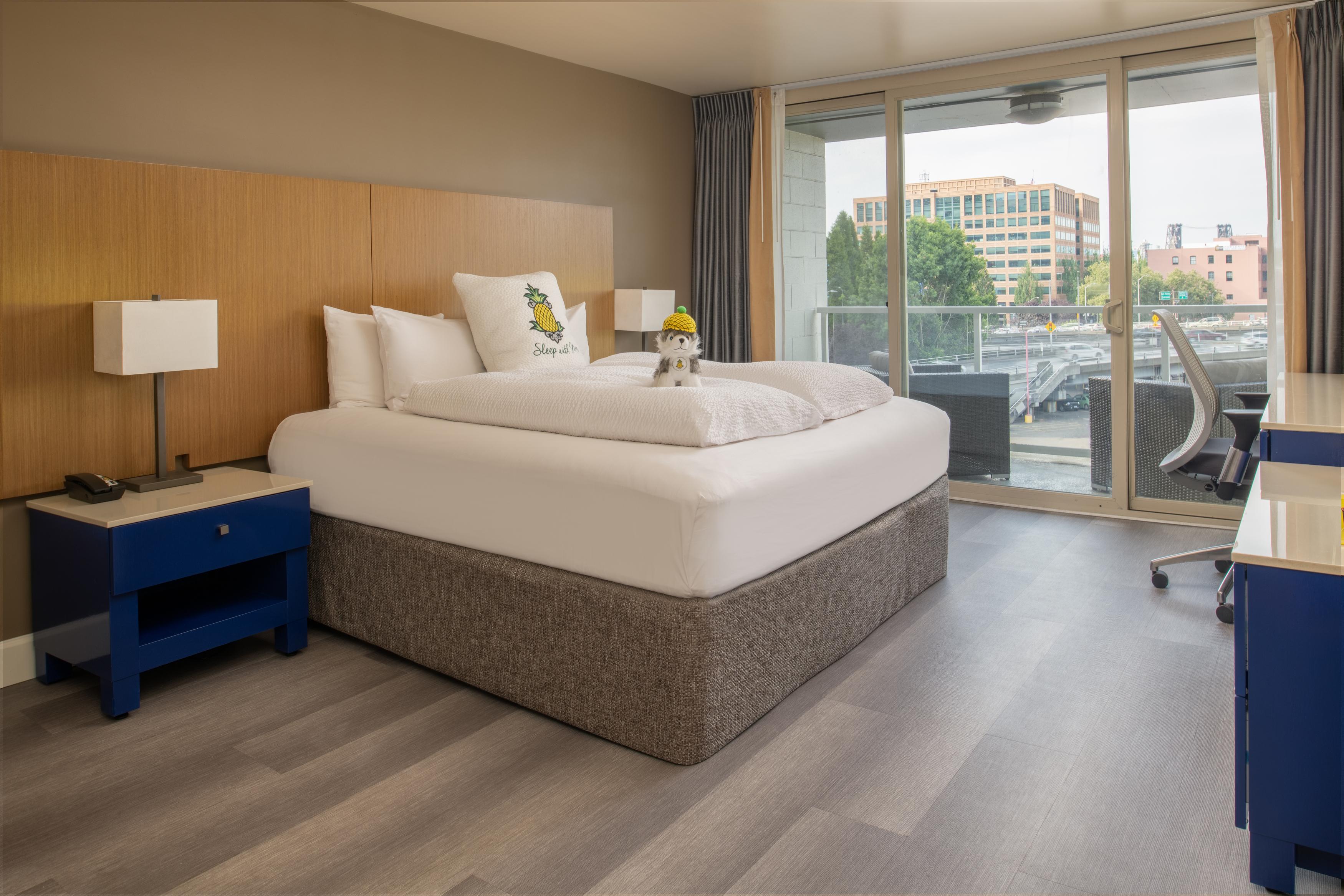 Staypineapple, Hotel Rose, Downtown Portland Bagian luar foto