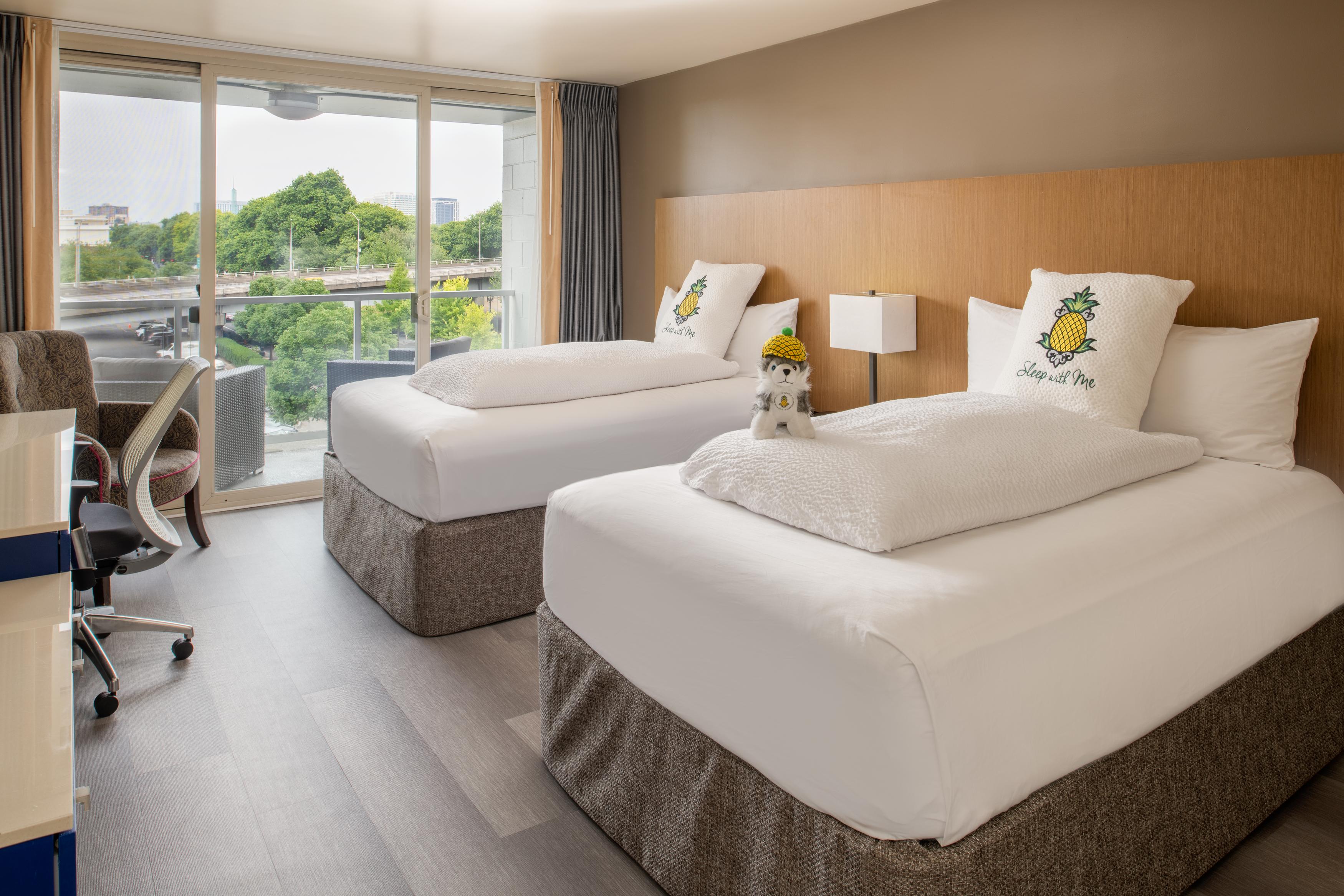 Staypineapple, Hotel Rose, Downtown Portland Bagian luar foto